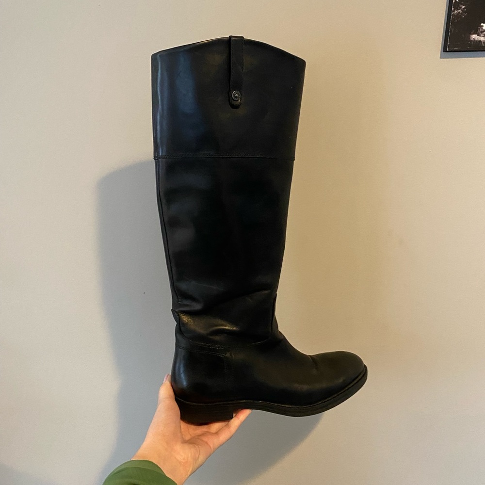 Black riding boots. Size 9